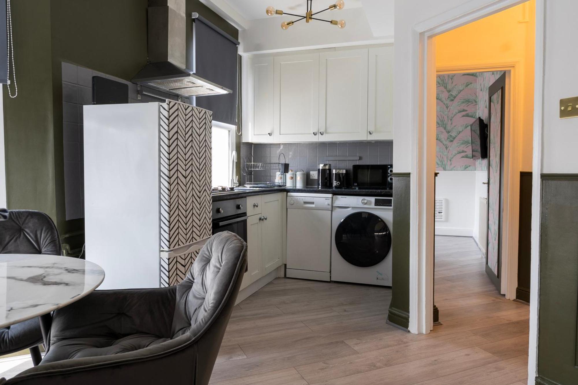 5C- Stylish Urban Retreat - Spacious 2 Bed Flat London Eksteriør billede