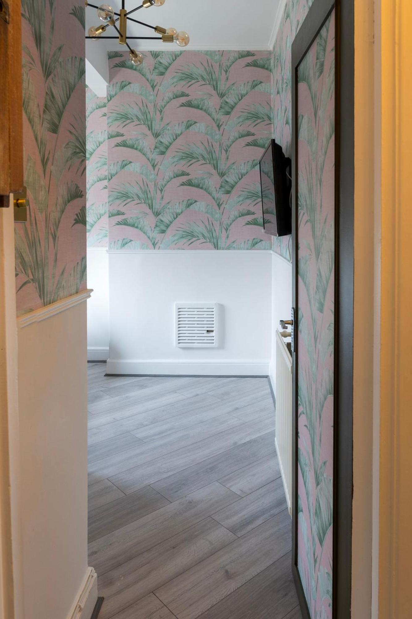 5C- Stylish Urban Retreat - Spacious 2 Bed Flat London Eksteriør billede