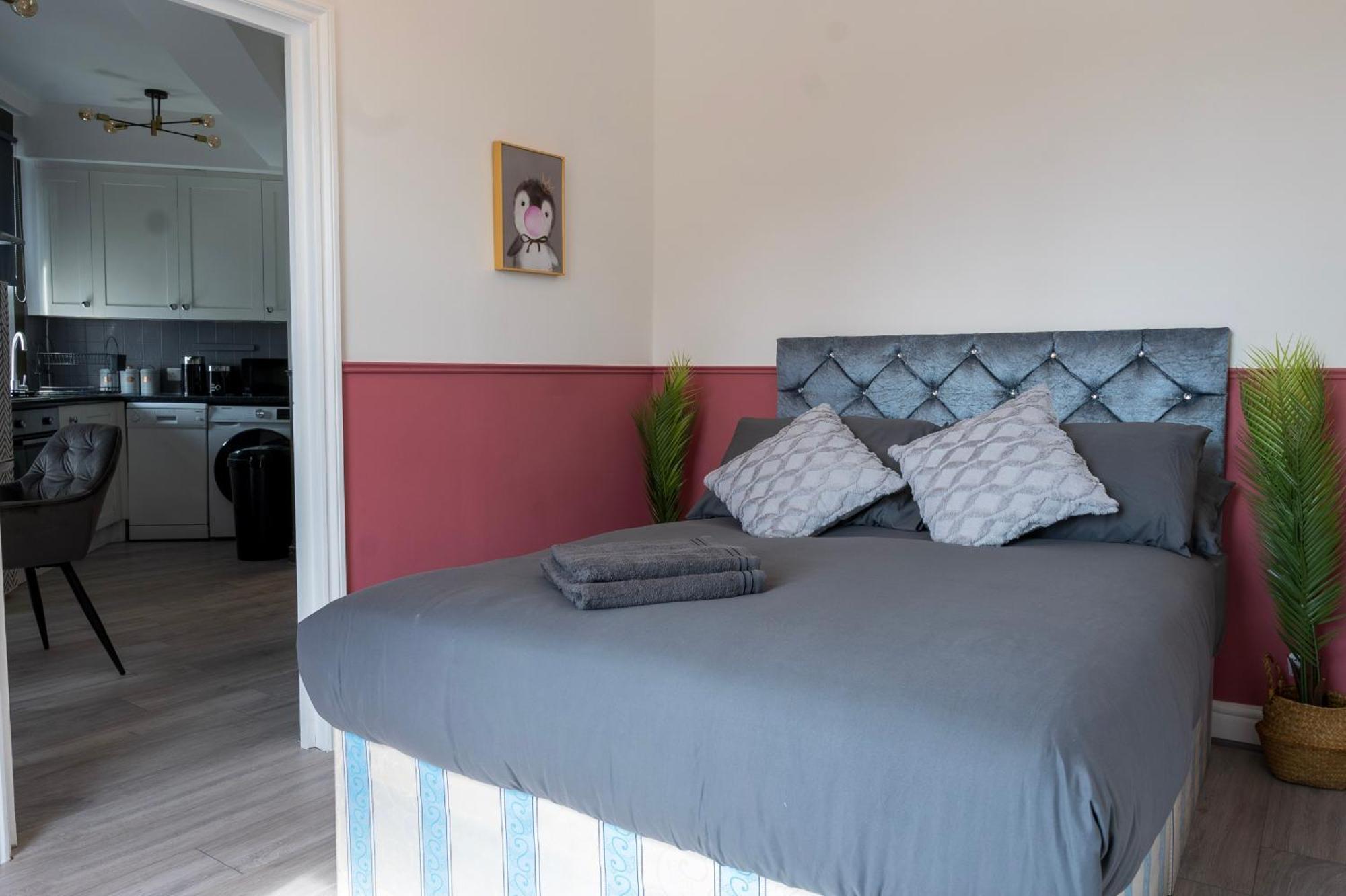 5C- Stylish Urban Retreat - Spacious 2 Bed Flat London Eksteriør billede