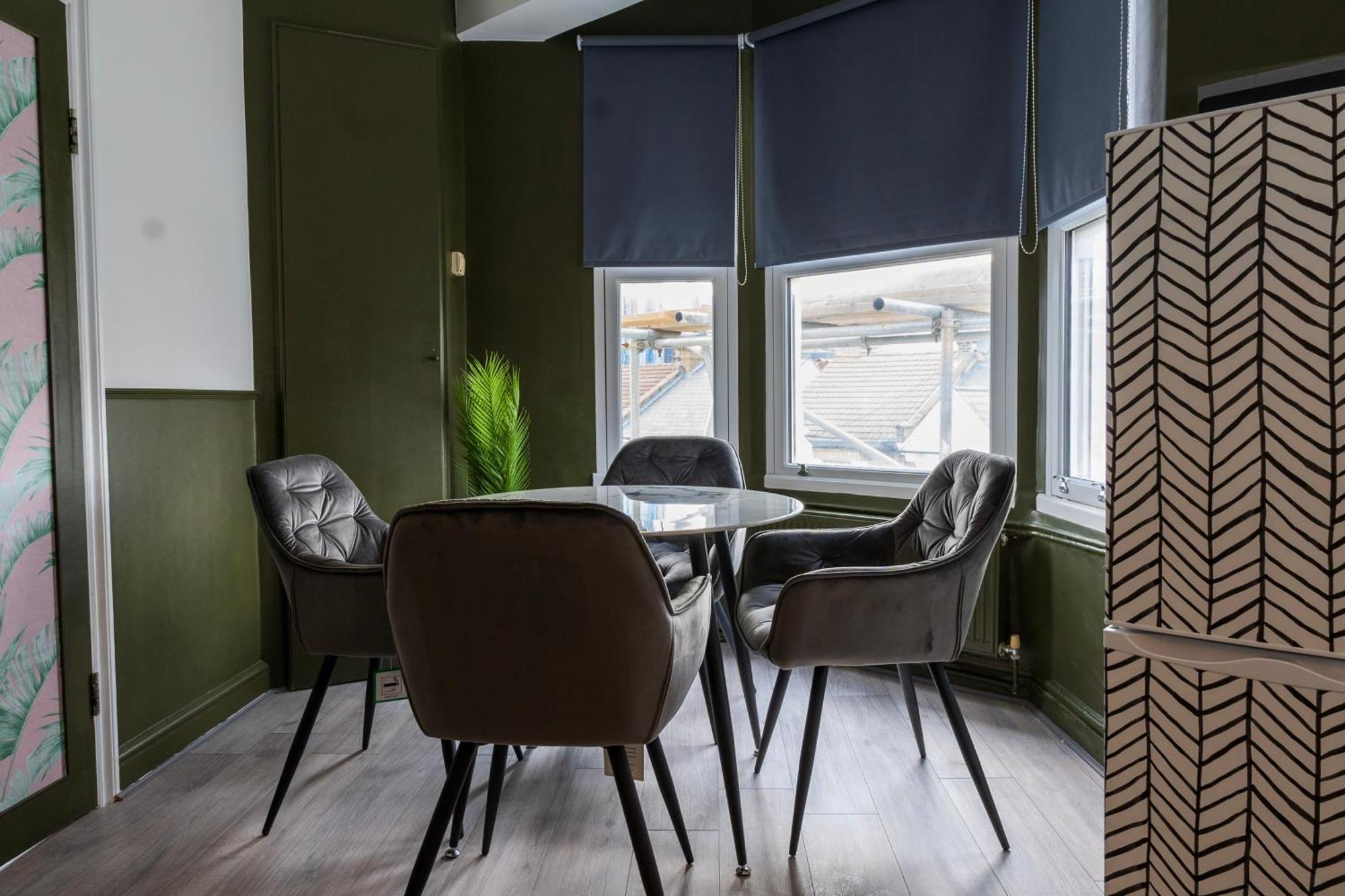 5C- Stylish Urban Retreat - Spacious 2 Bed Flat London Eksteriør billede