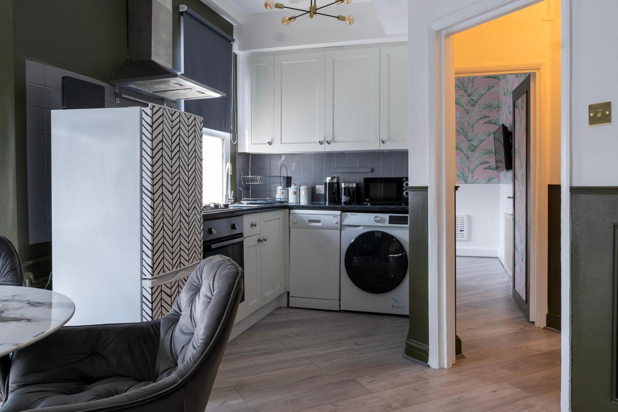 5C- Stylish Urban Retreat - Spacious 2 Bed Flat London Eksteriør billede