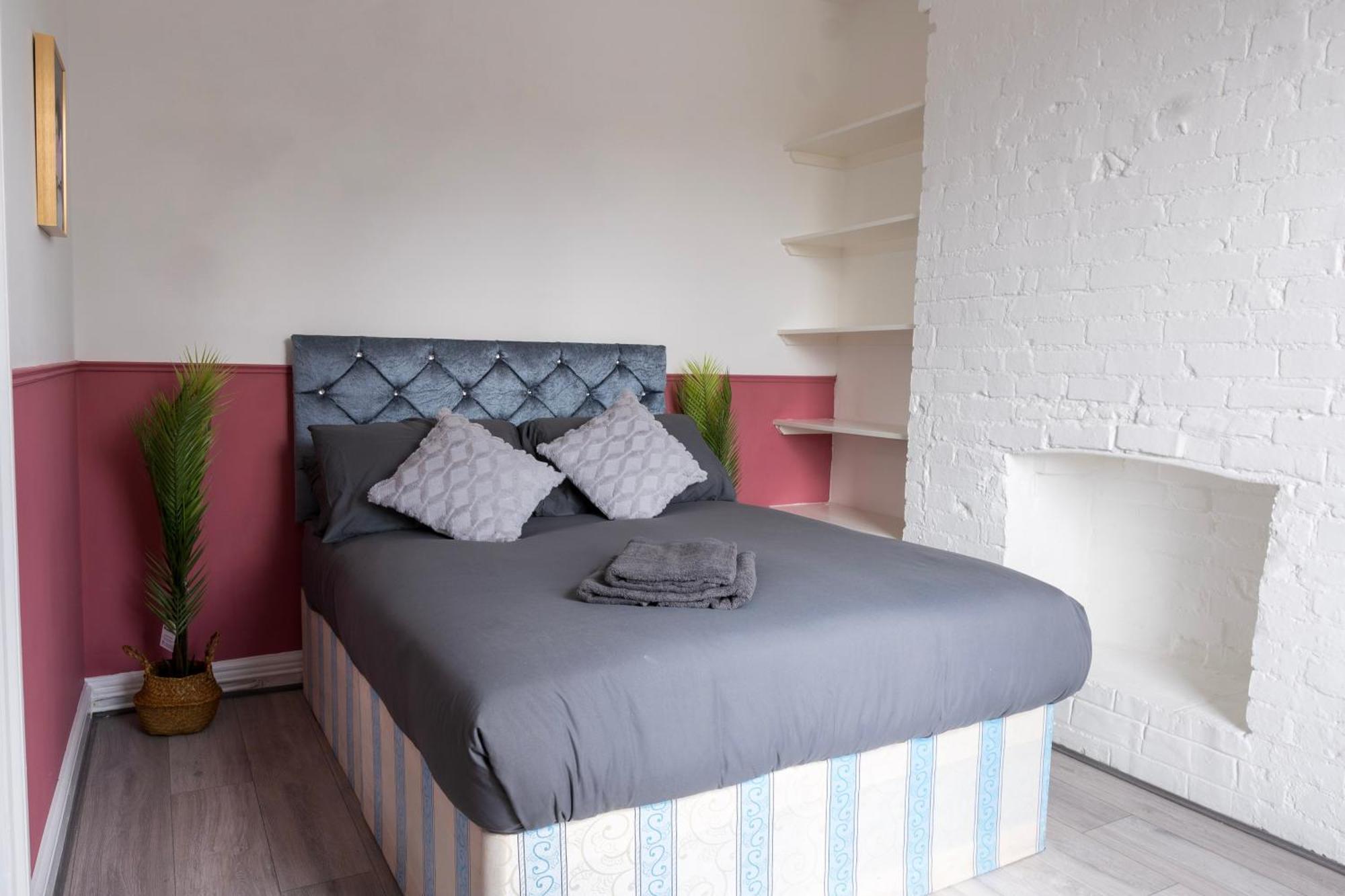 5C- Stylish Urban Retreat - Spacious 2 Bed Flat London Eksteriør billede